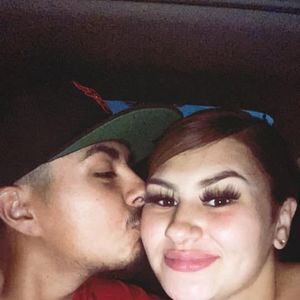 Meet your Posher, Adan